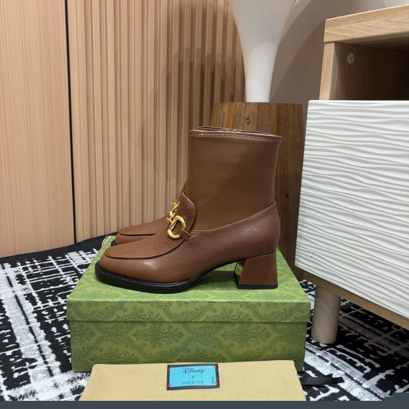 G*u*i boots